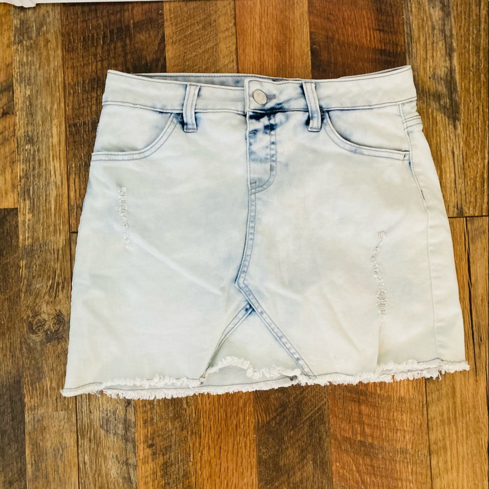 Washed denim skort